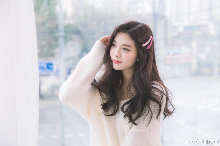 亚洲一区二区在线视频免费播放_国产亚洲精品美女久久久久久下载_久久国产成人午夜aⅴ影院_伊人久久久久三级片电影视频_国产精品三级手机在线观看_丝袜人妻中文字幕在线播放_亚洲另类欧美手机在线观看网站_中文字幕在线亚洲精品|做团扇学“点蓝” 台湾大学生沉浸式体验传统非遗技艺